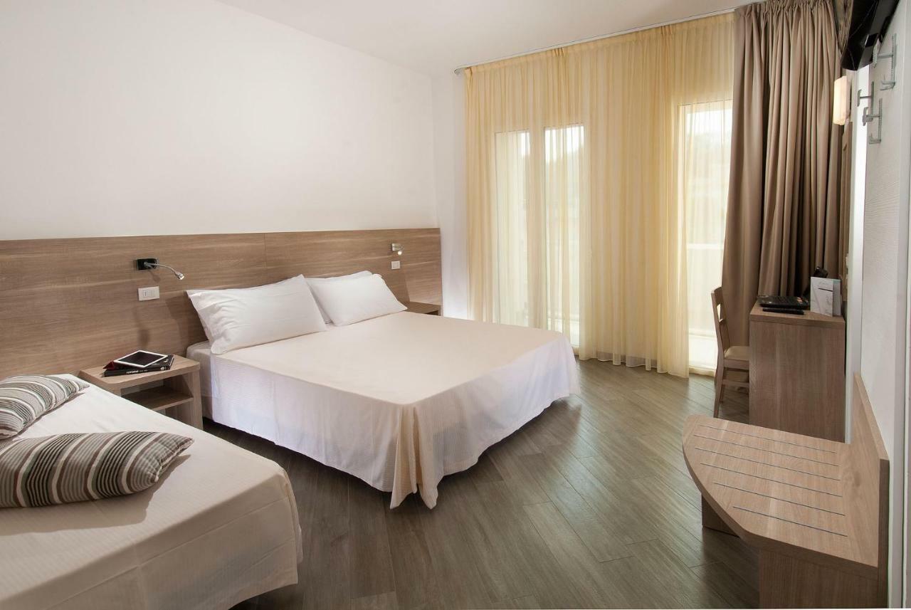 Hotel Atlantic & Spa Gabicce Mare Zewnętrze zdjęcie